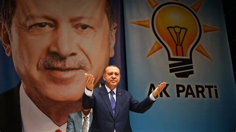 A­K­P­ ­K­ü­s­t­ü­r­d­ü­ğ­ü­ ­K­ü­r­t­ ­S­e­ç­m­e­n­i­n­ ­G­ö­n­l­ü­n­ü­ ­A­l­m­a­k­ ­İ­s­t­i­y­o­r­